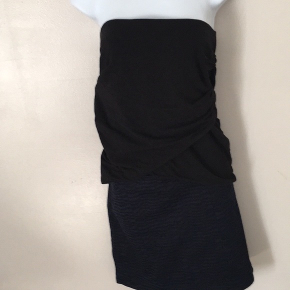 Gap black and blue zebra print skirt. - Picture 3 of 5